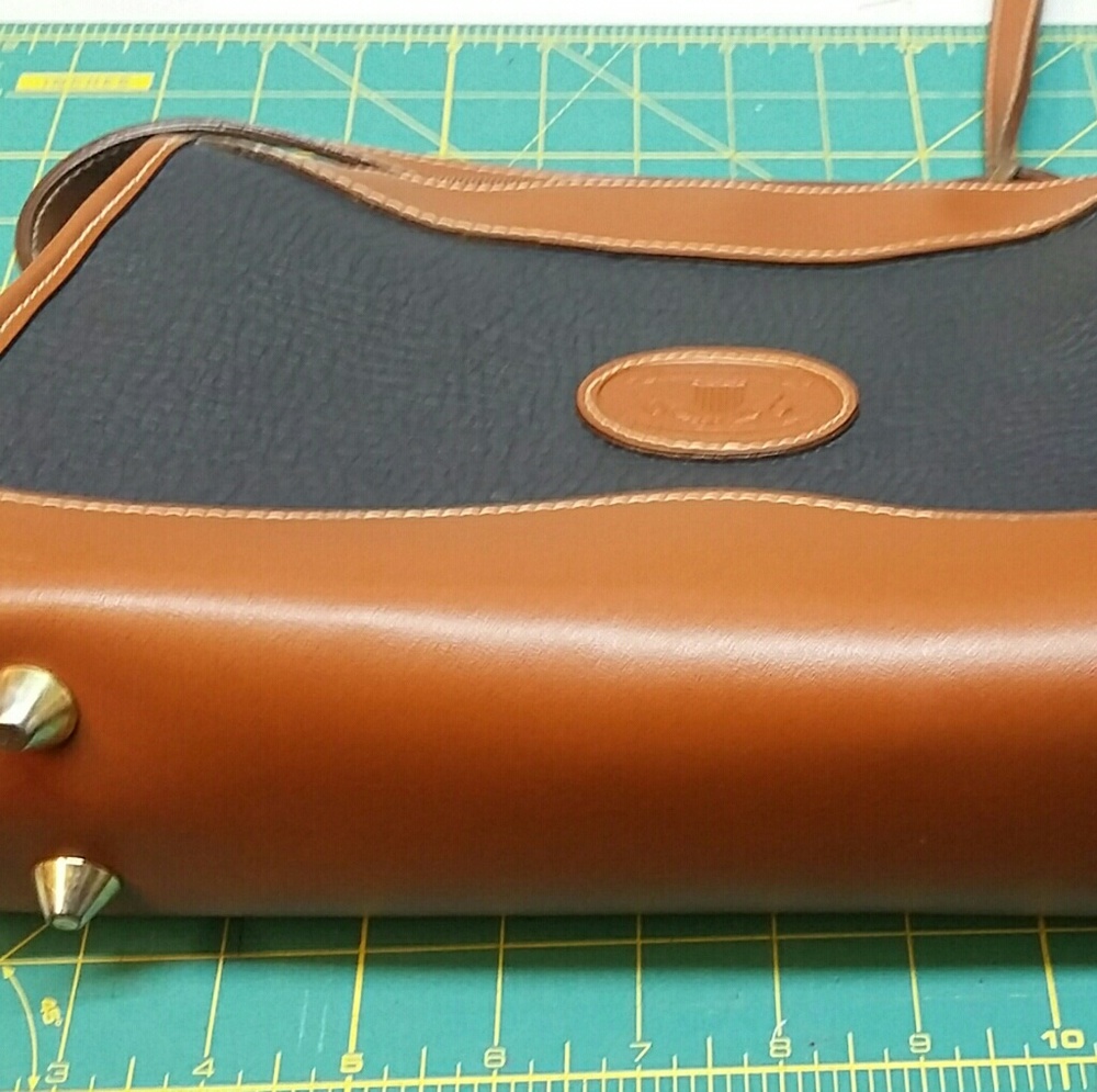 Michael Stevens Shoulder Bag purse